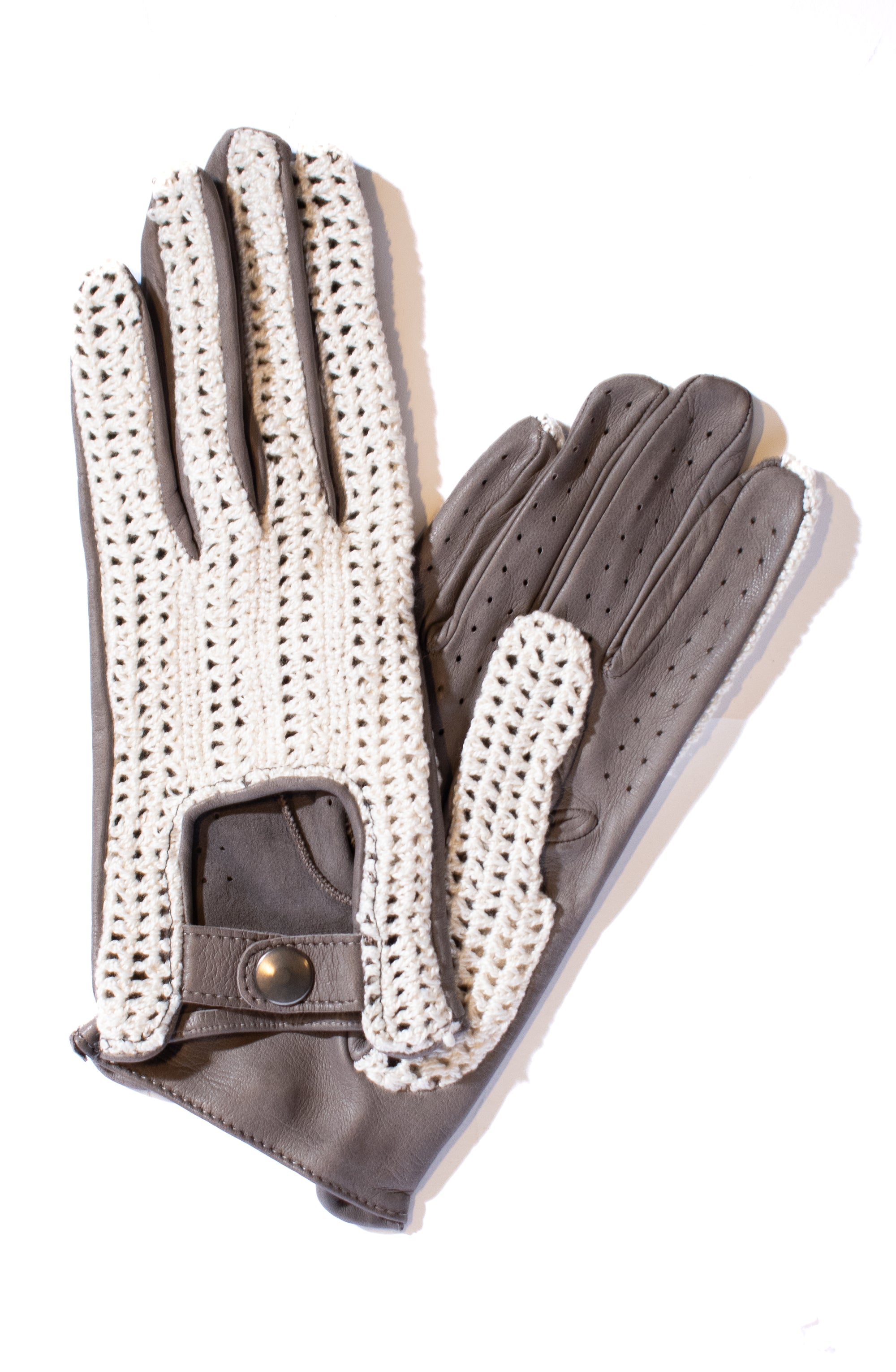 Crochet Driving Gloves • Grigio 6.5